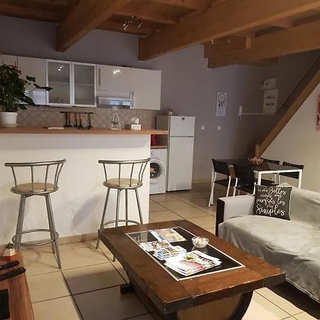 Appart B Tout Confort, Climatise Sur Coursan Luaran gambar